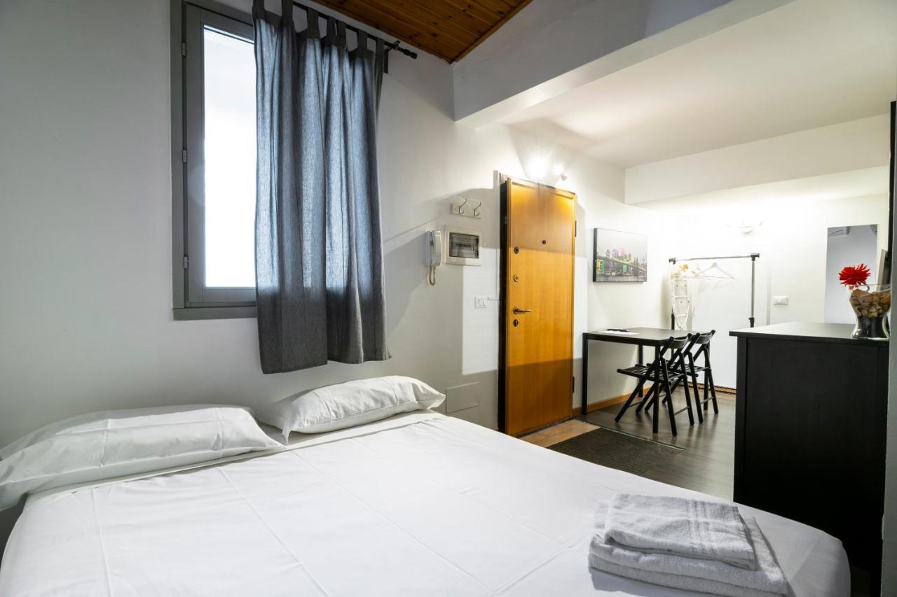 Cadorna Center Studio-by Flatscollection Apartment *