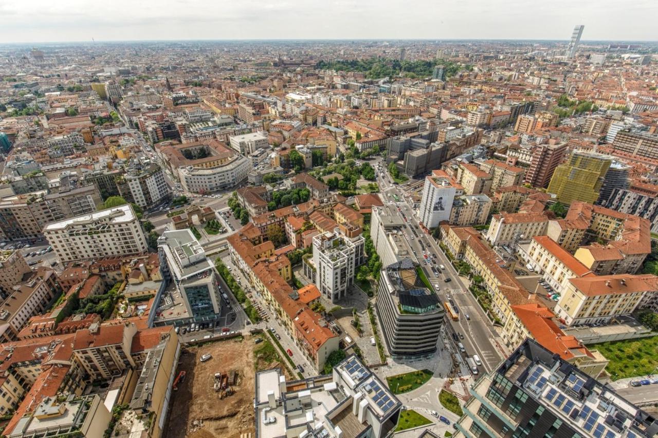 Stylish Elegant In Torre Solaria With Exclusive Milan's View * Milano