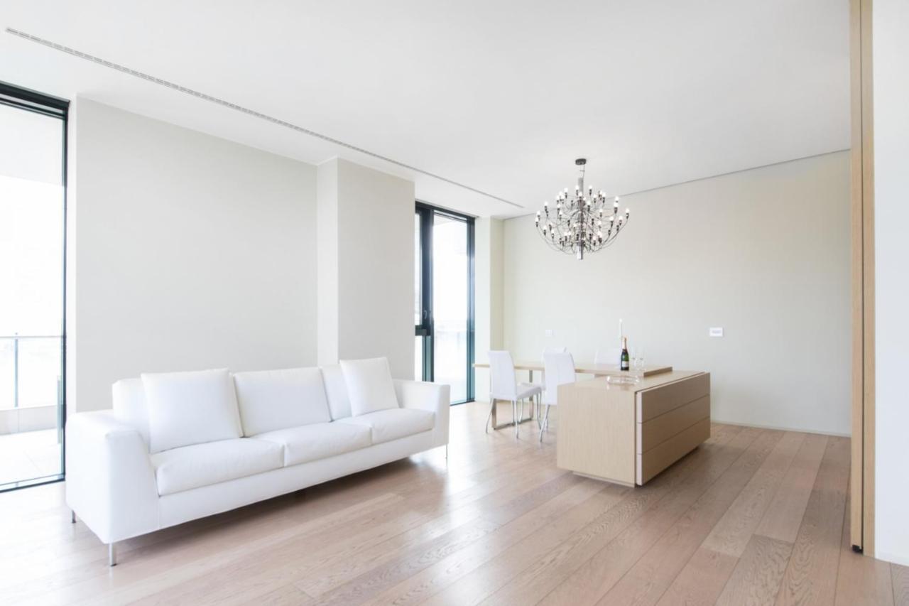 Stylish Elegant In Torre Solaria With Exclusive Milan's View Apartment Milan