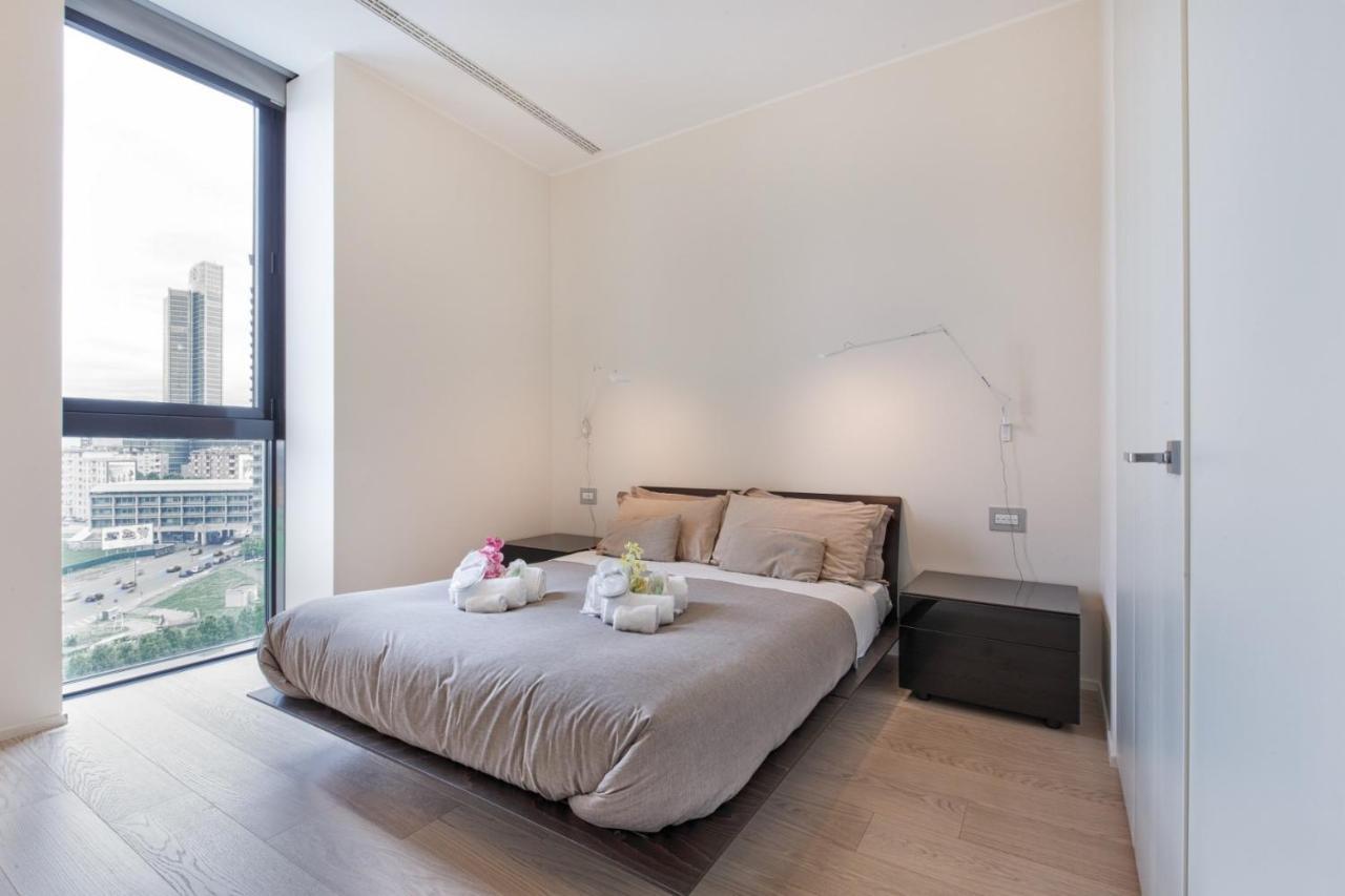 Stylish Elegant In Torre Solaria With Exclusive Milan's View * Milano
