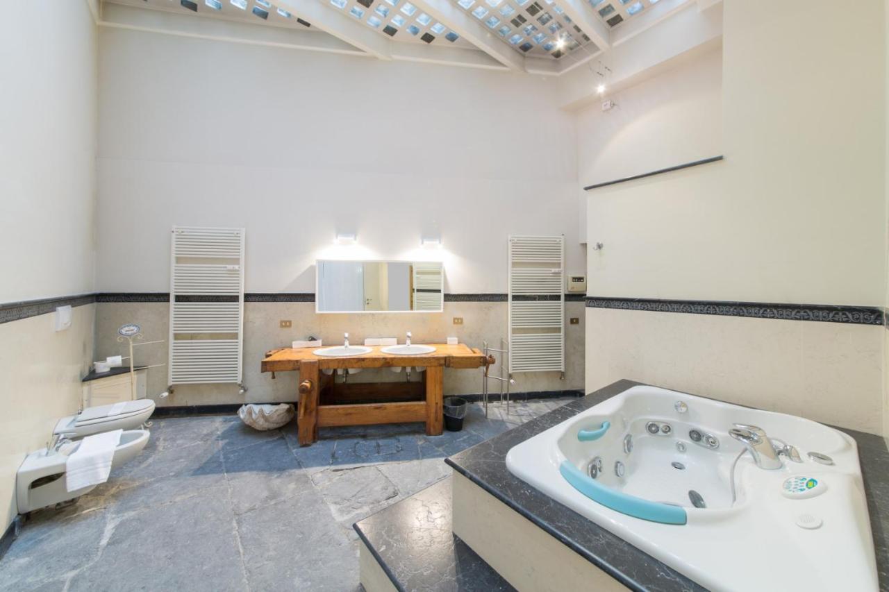 Loft In Navigli District With Jacuzzi & Sauna - Papiniano Apartment