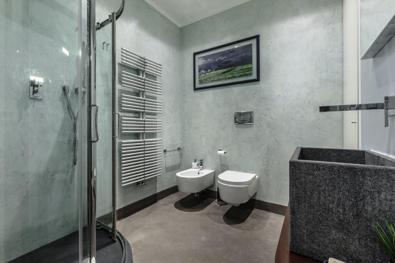 Stylish In Fashion District - Corso Venezia Apartamento *