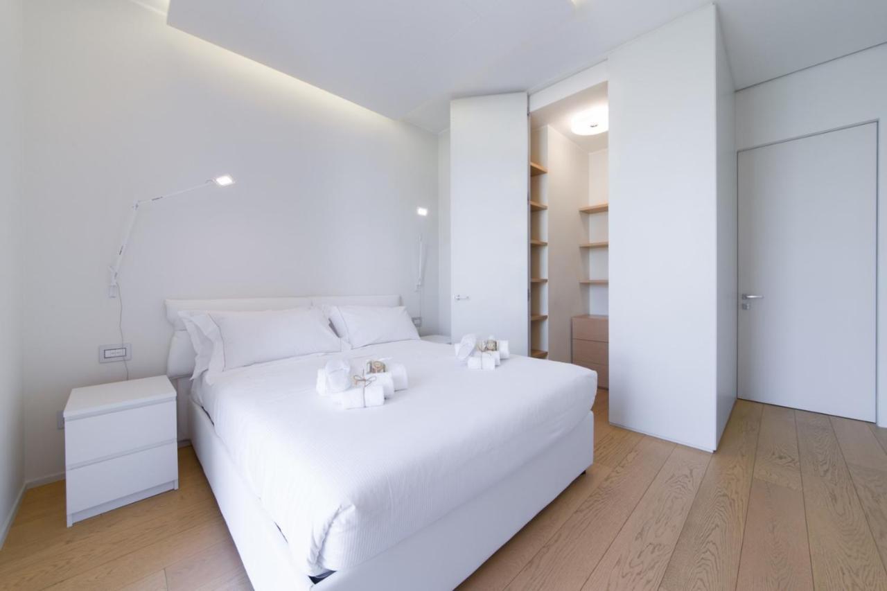 Apartment Stylish Elegant In Torre Solaria With Exclusive Milan's View *