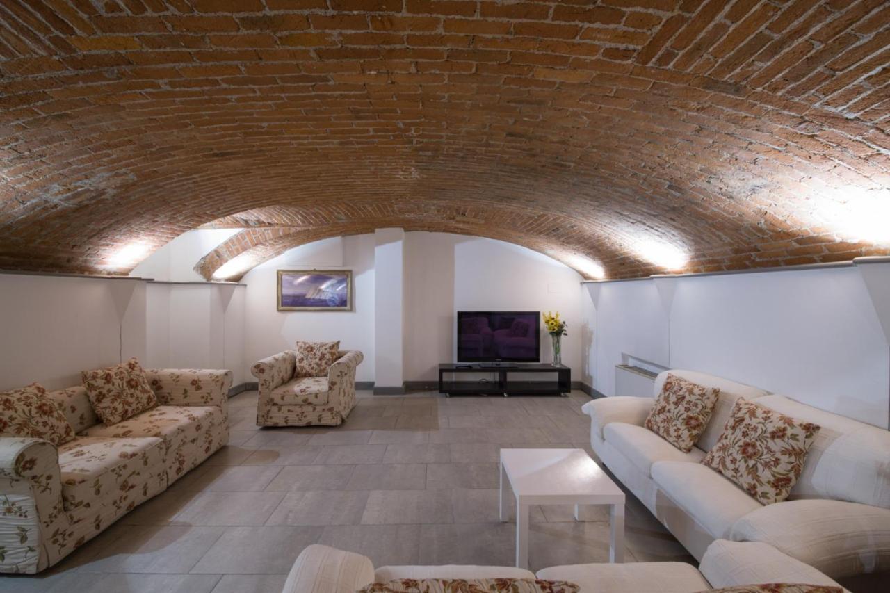 Apartment Loft In Navigli District With Jacuzzi & Sauna - Papiniano Milan