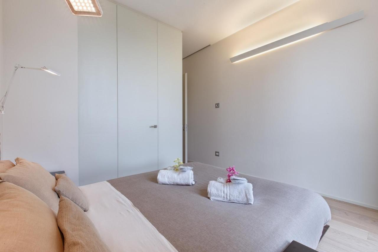 Stylish Elegant In Torre Solaria With Exclusive Milan's View * Milano