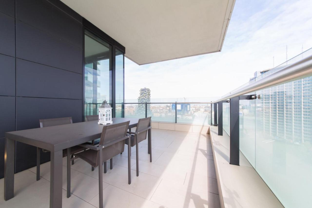 Stylish Elegant In Torre Solaria With Exclusive Milan's View * Milan