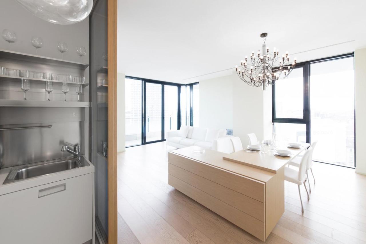 Stylish Elegant In Torre Solaria With Exclusive Milan's View Milan
