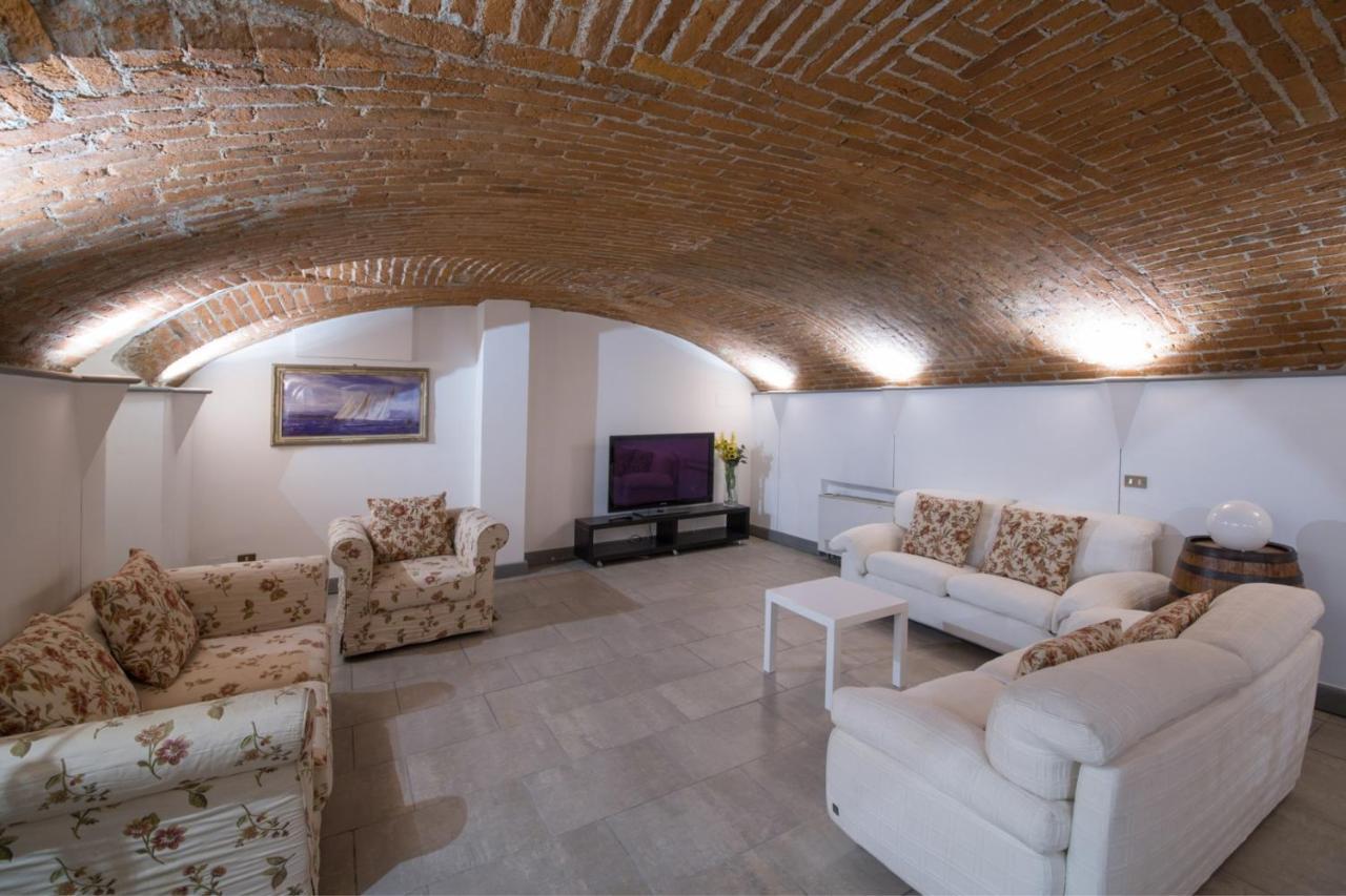 Loft In Navigli District With Jacuzzi & Sauna - Papiniano Milan