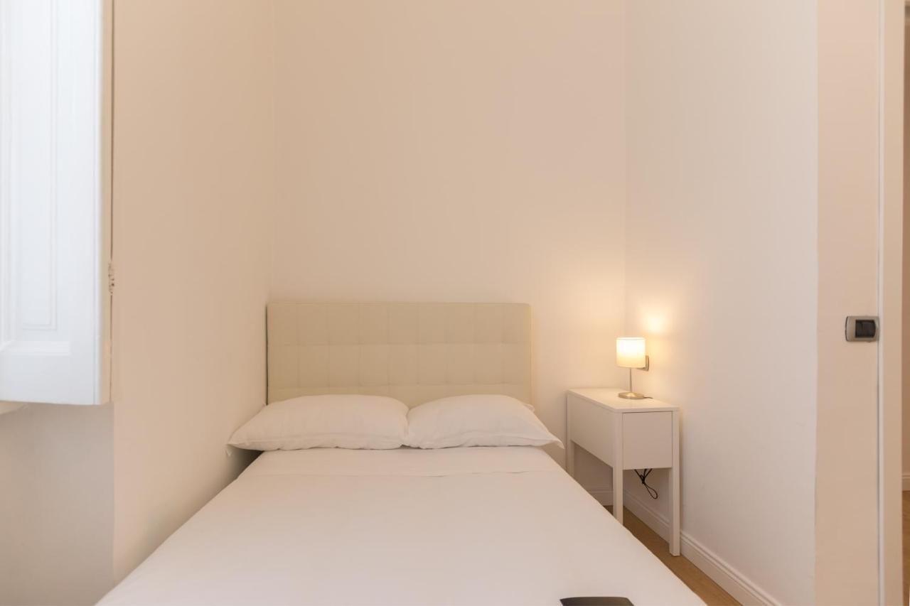 Apartment Hemeras Boutique Homes - Design In Center