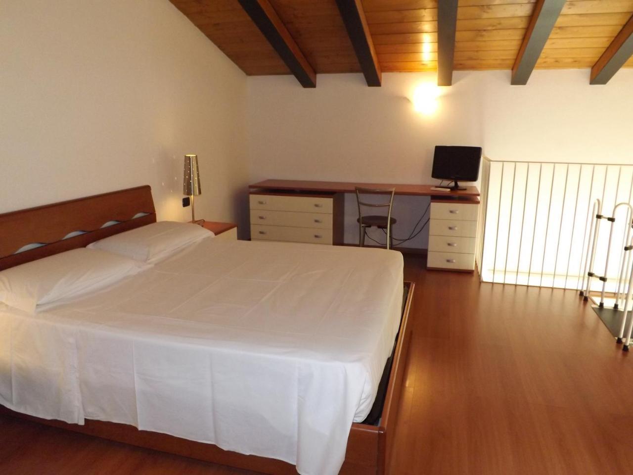 Aparthotel Easy - And Navigli Milan