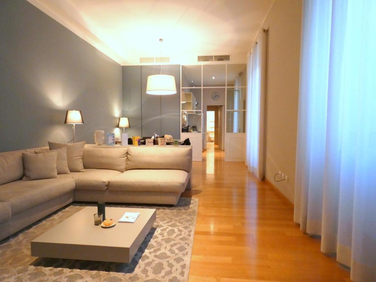 Heart Duomo Castello Apartment Milan