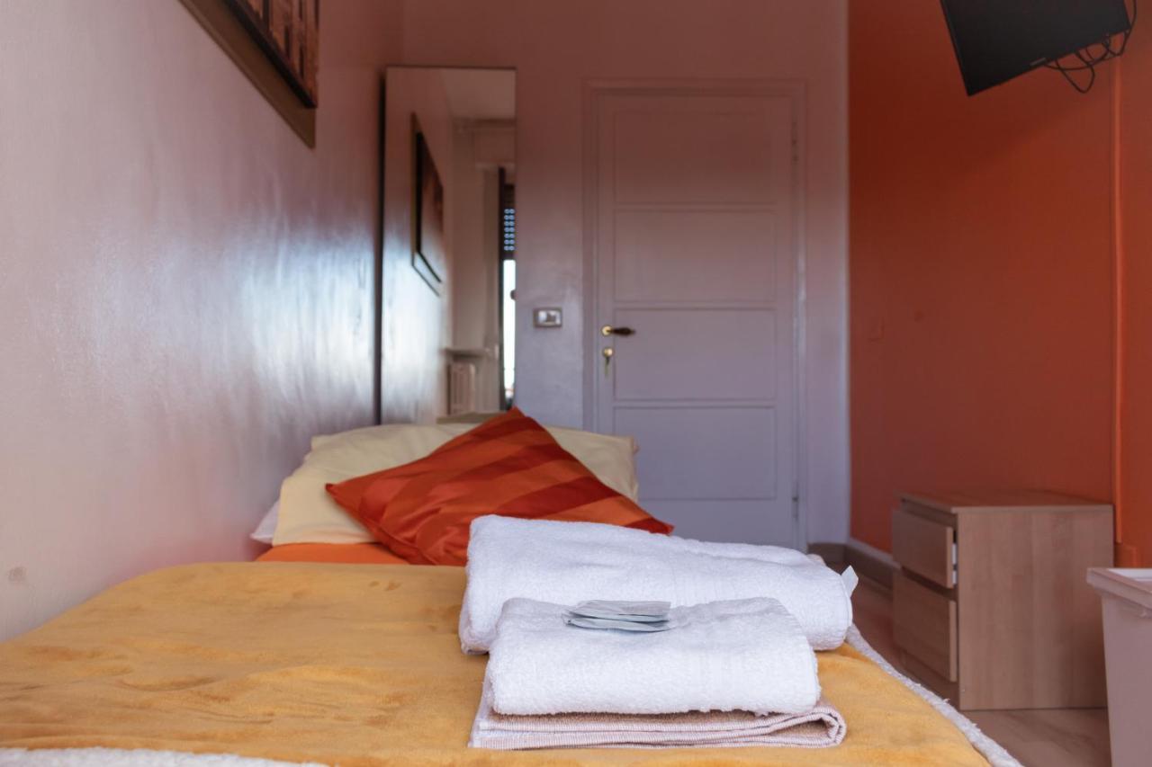 Foresteria Lombarda By Max Guest house *