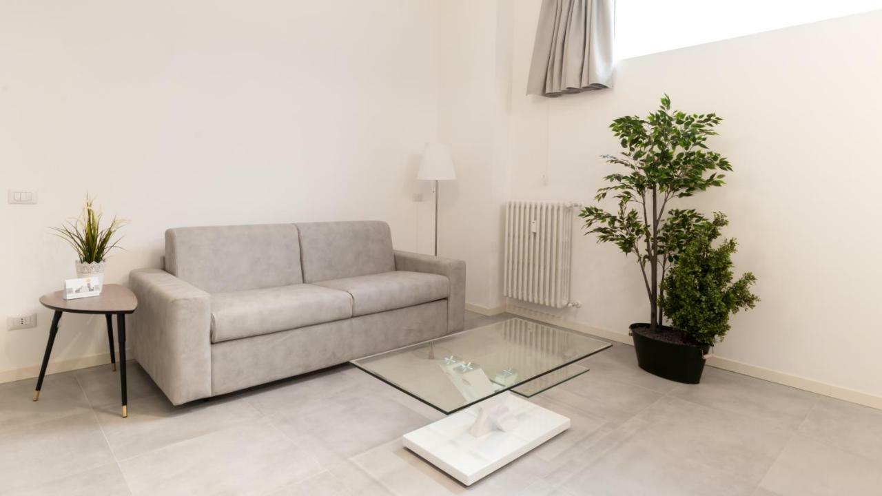 Italianway - Pellizzone 2a * Milan