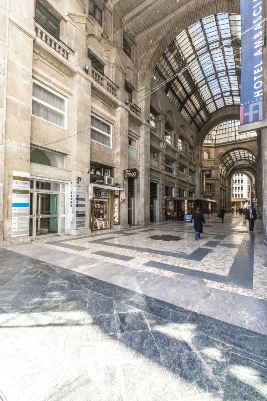 Duomo View Design Studio R&r Apartment Milan