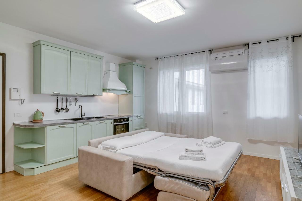 Apartment Nuovissimo E Luminoso Bilocale Zona Precotto Milan