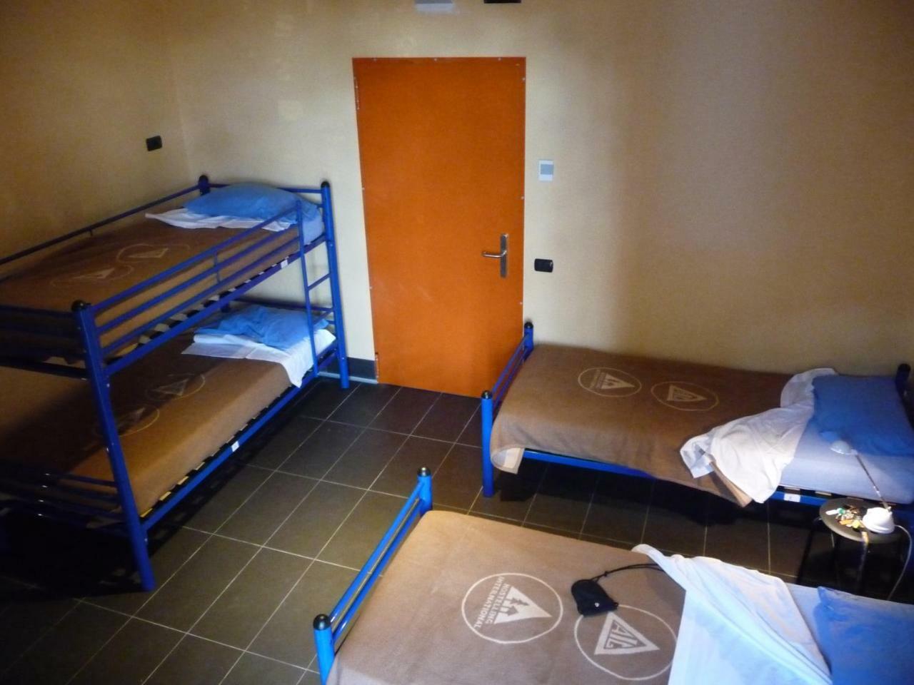 Aig Di Hostel *