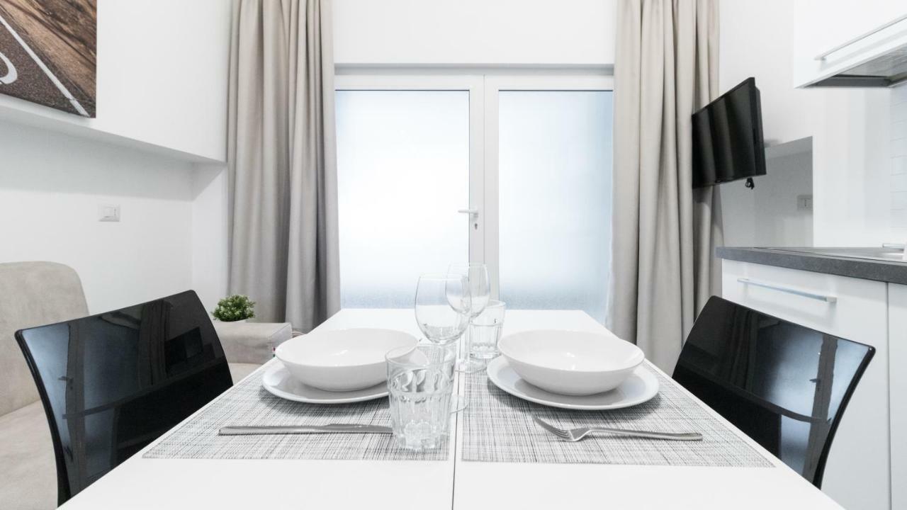 Italianway - Pellizzone 2a * Milan