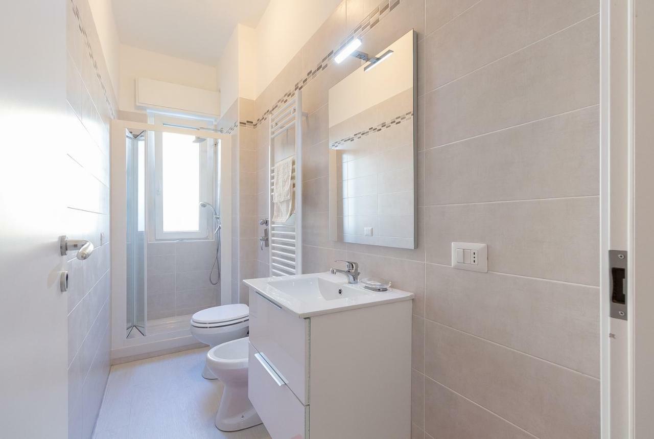 Apartment Alessia's Flat- M3 Corvetto Milan