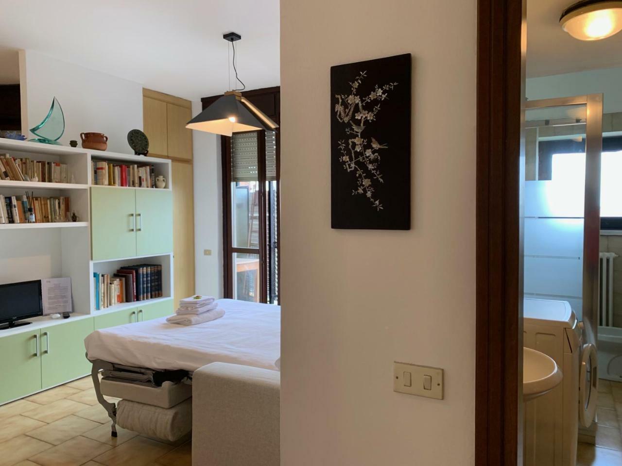 Apartment Kibilu - Fiera Milano, Vicinanze Rho, Linea Rossa Qt8 *
