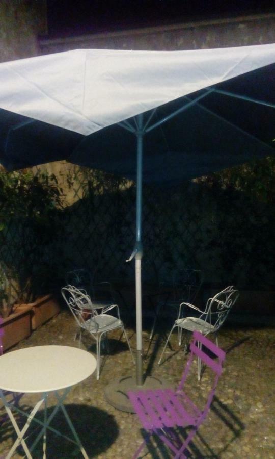 Apartment Central With Garden Milan