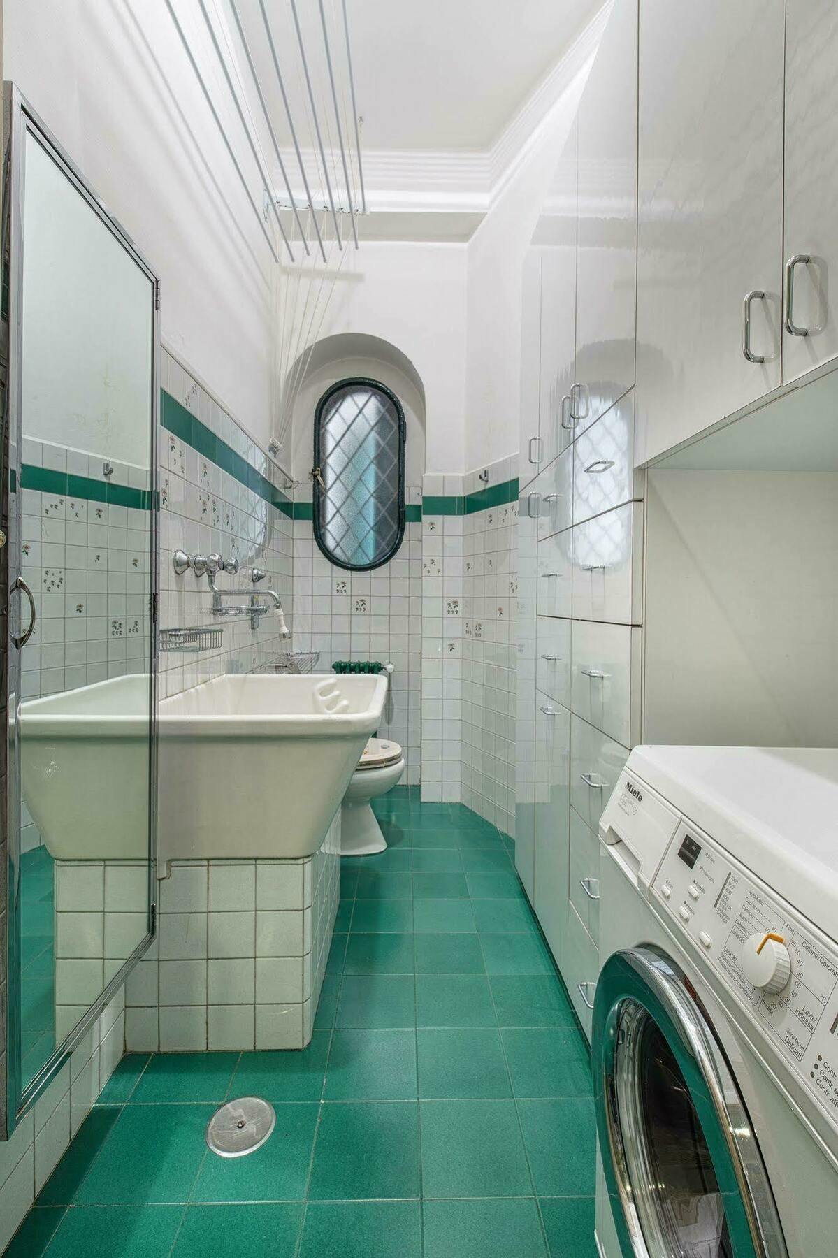 Suitelowcost - San Babila Duomo Hotel