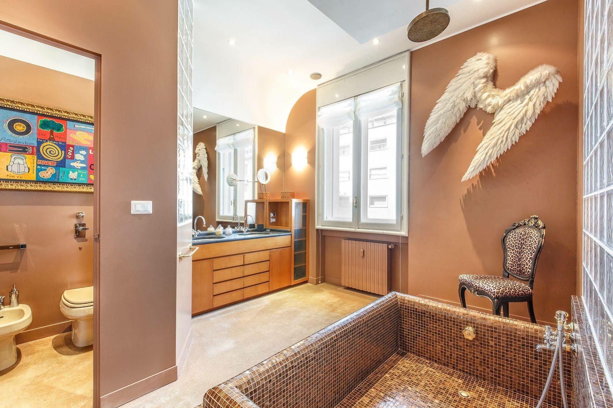 Suitelowcost - San Babila Duomo Hotel Milan