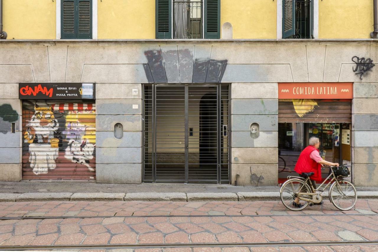Ticinese 77 -by Yoof Apartment Milan