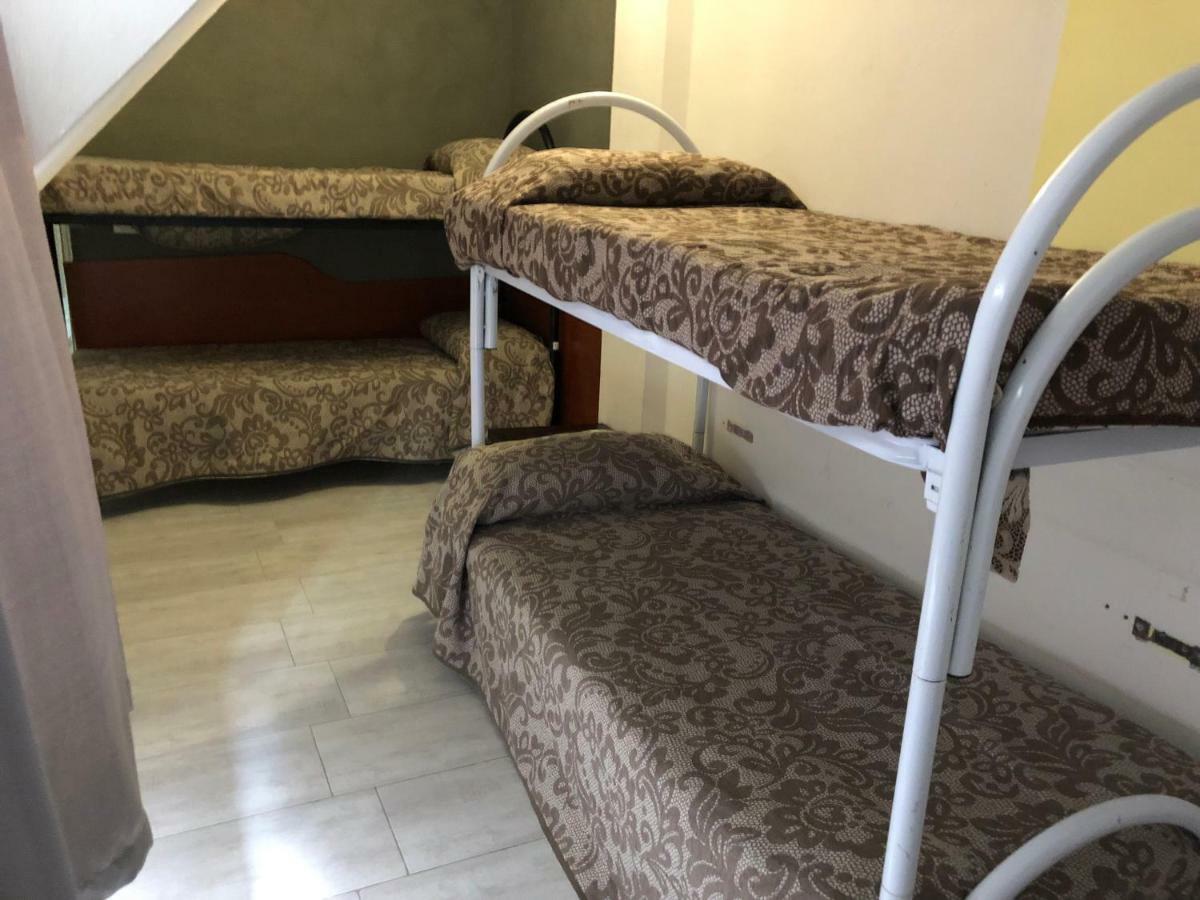 Hostel Old *