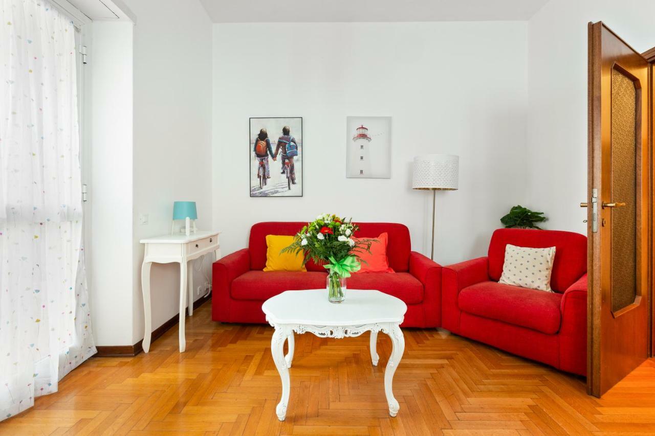 Bright Flat With Shared Garden Apartment