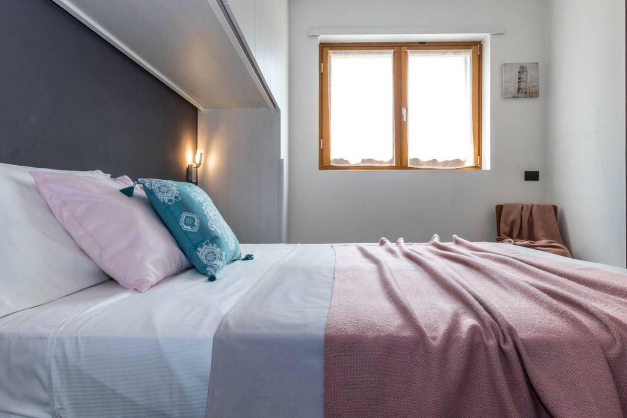 Altido For 4 With Terrace In A Quiet Residential Area * Milan