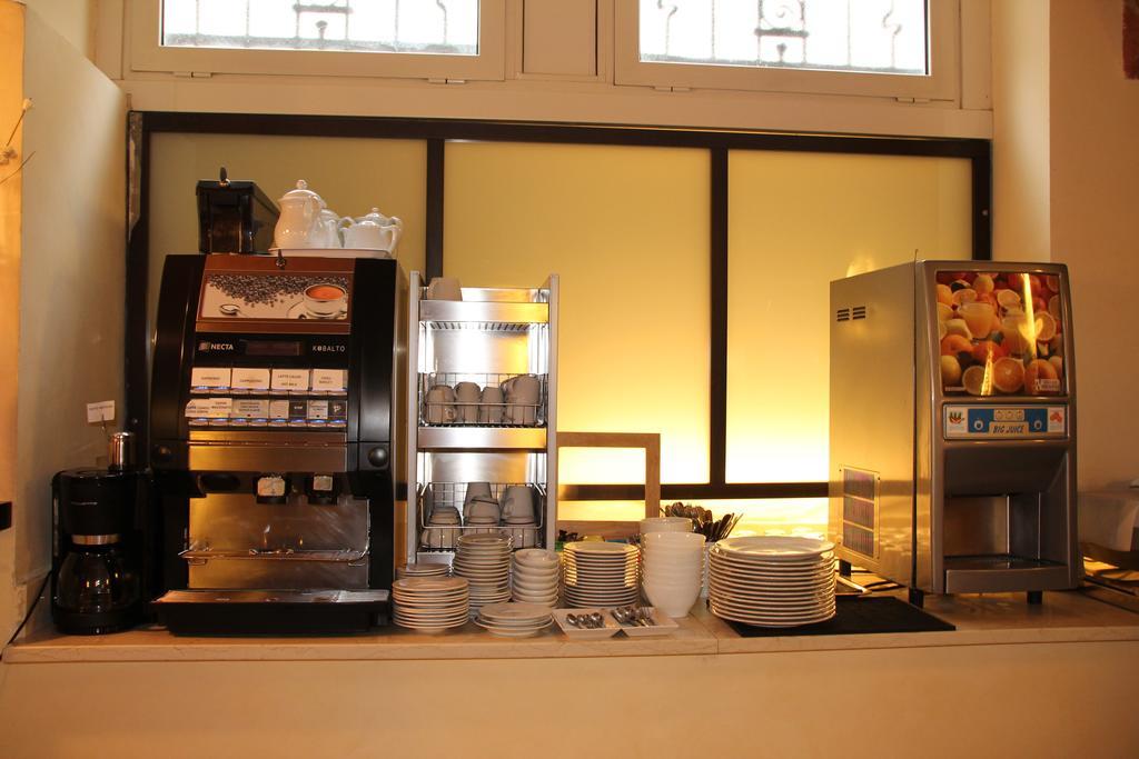 Del Corso 3* Milan