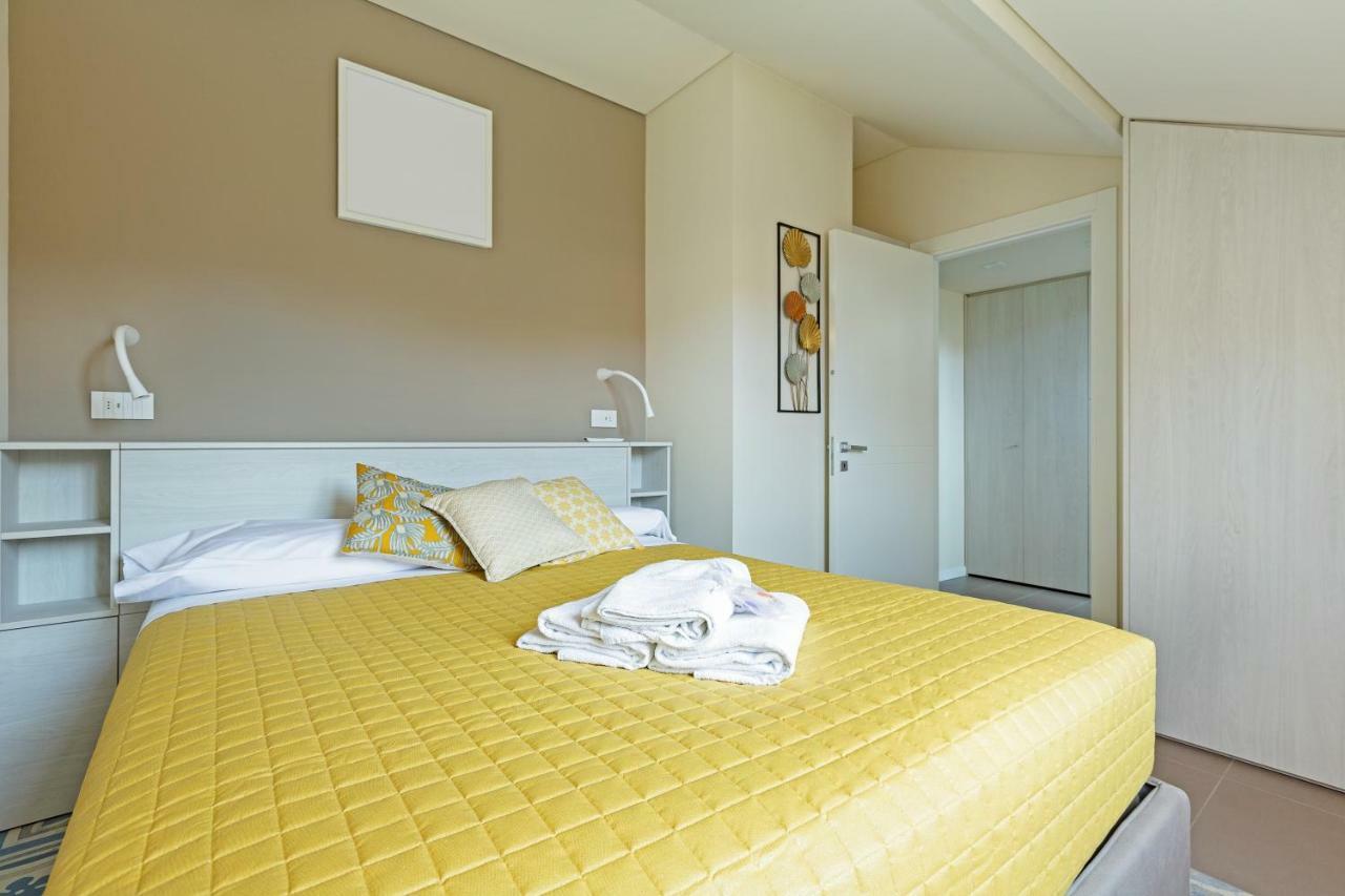 Renovated Penthouse Duomo & Via Torino * Milan
