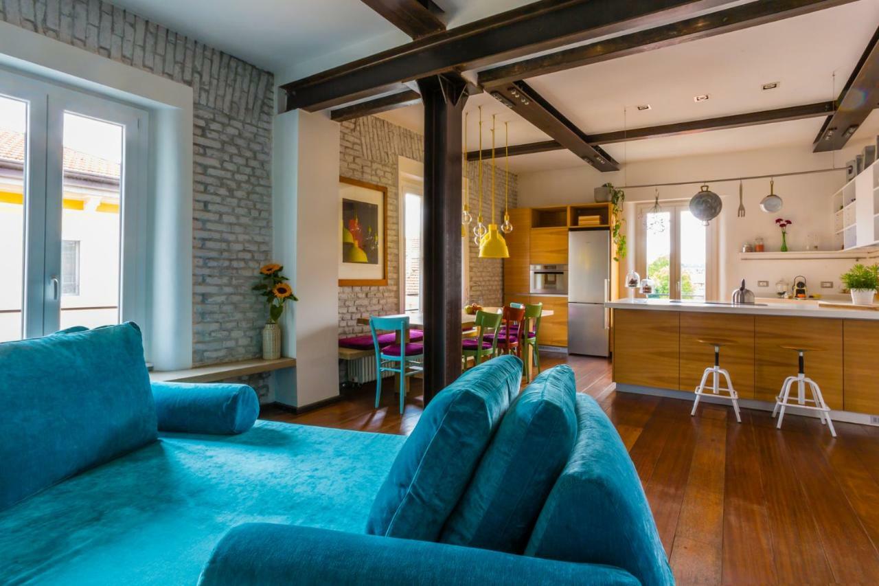 Stellar Design 2br Loft Next To Navigli & Duomo Milan