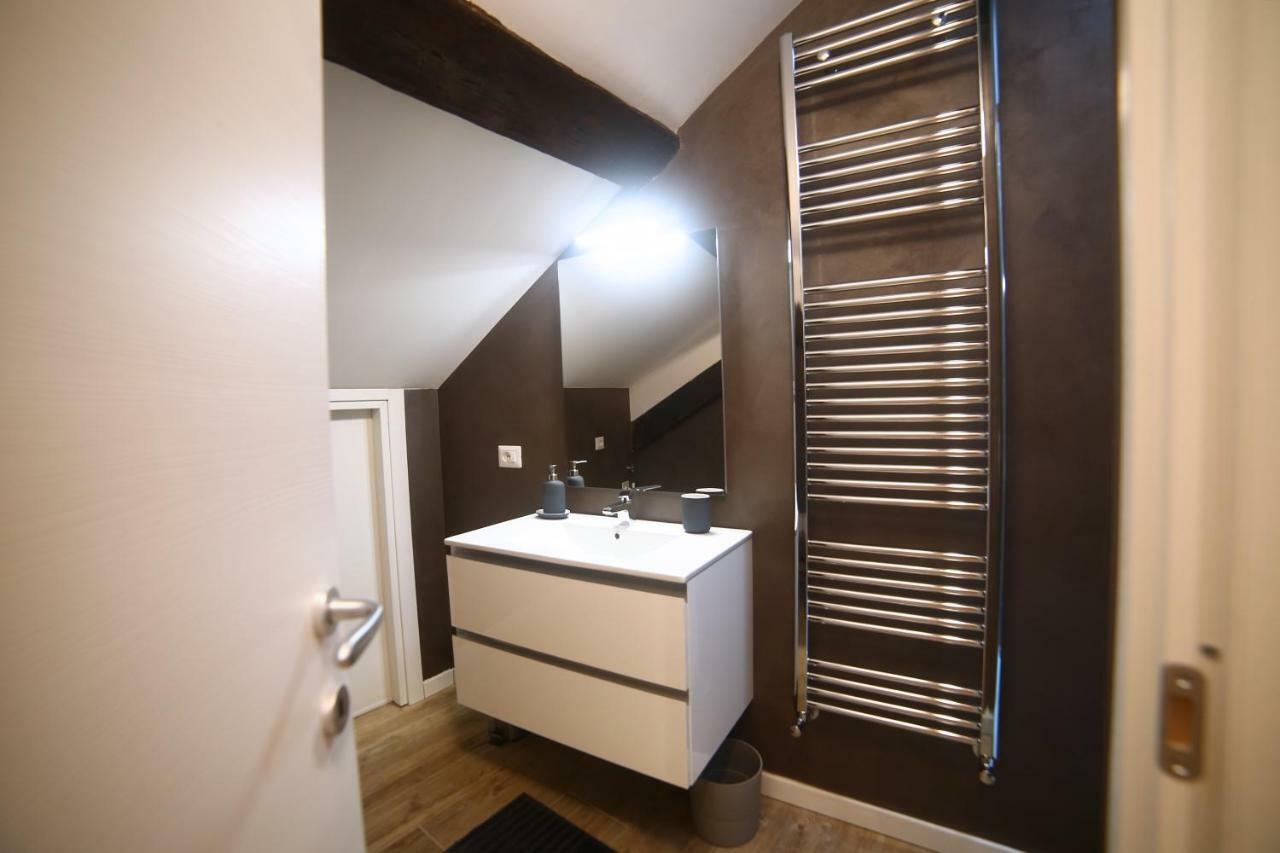 Apartment Garibaldi Fifty Attic Near Duomo *