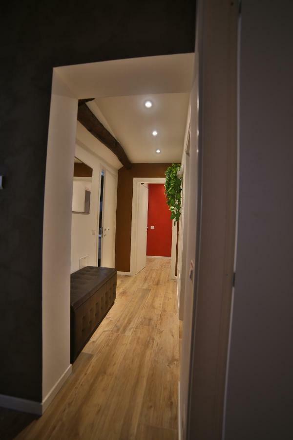 Apartment Garibaldi Fifty Attic Near Duomo