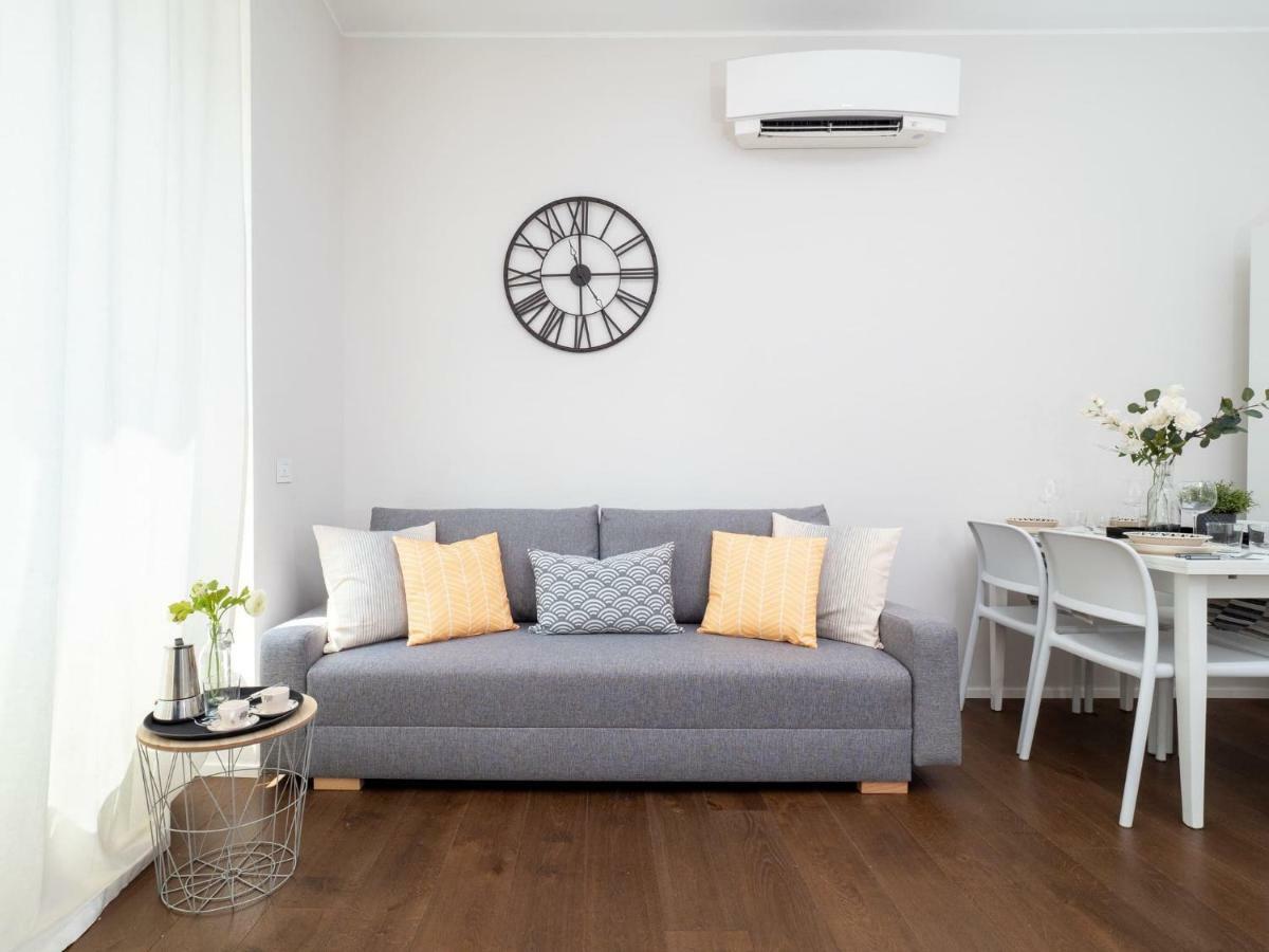 The Rent - Cozy One Bedroom In *