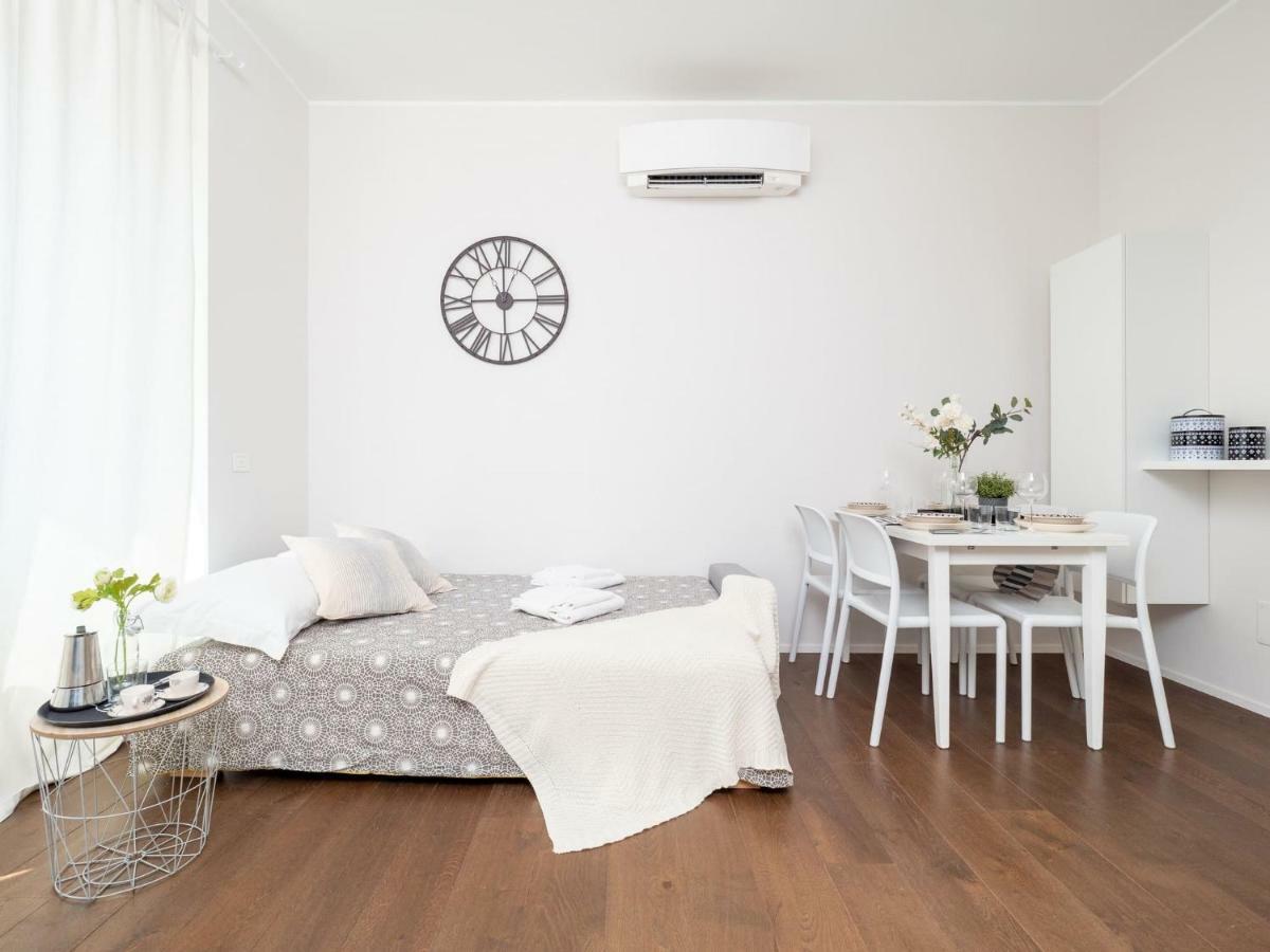 The Rent - Cozy One Bedroom In *