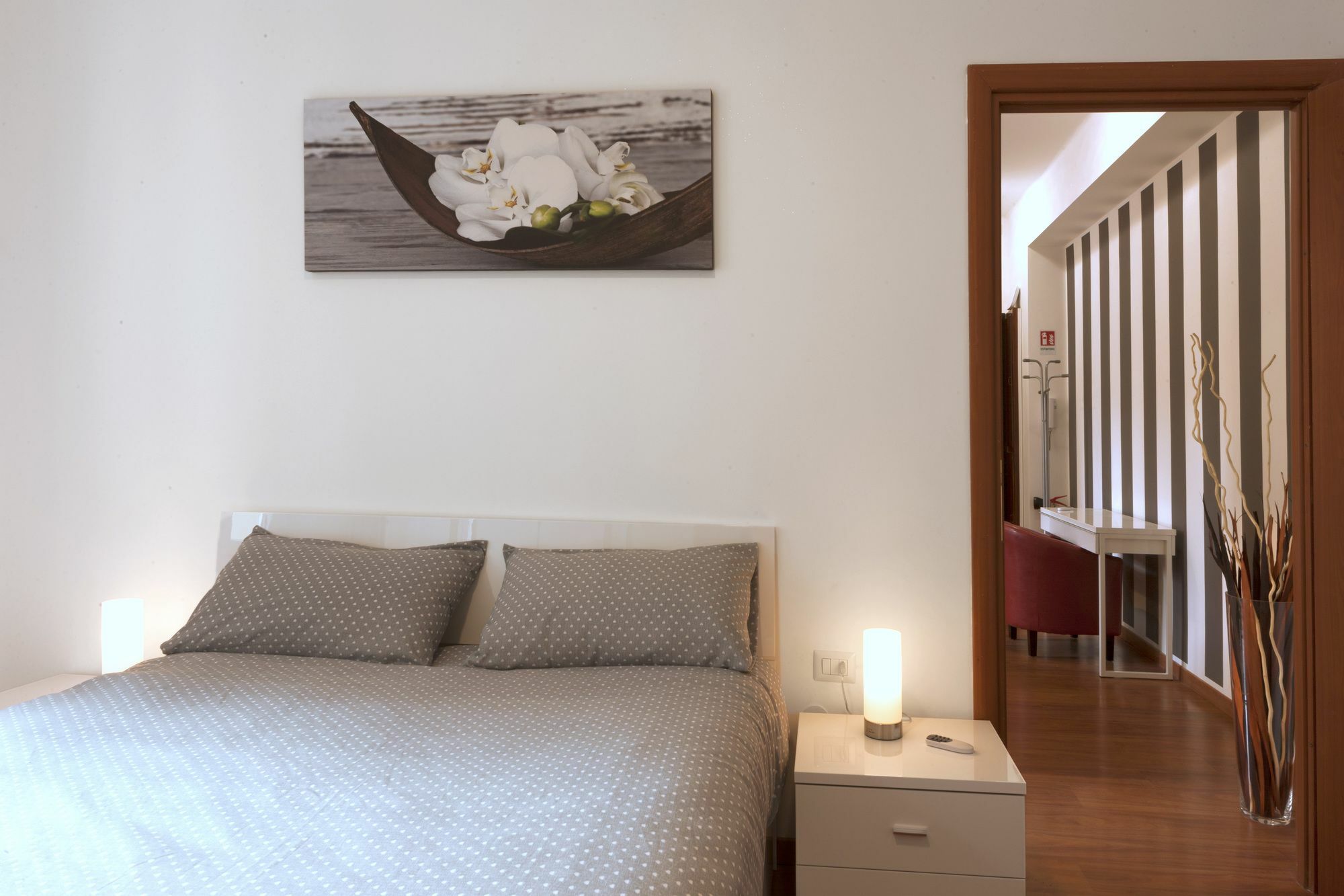 Apartment Bright New House Near Navigli District