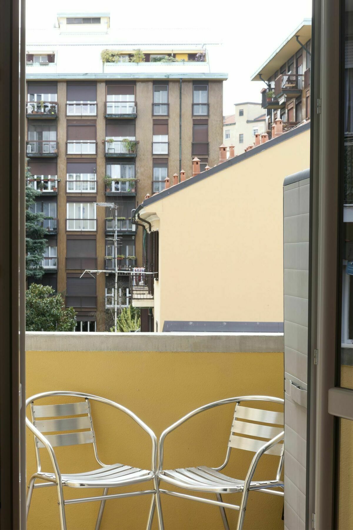 Bright New House Near Navigli District Apartment