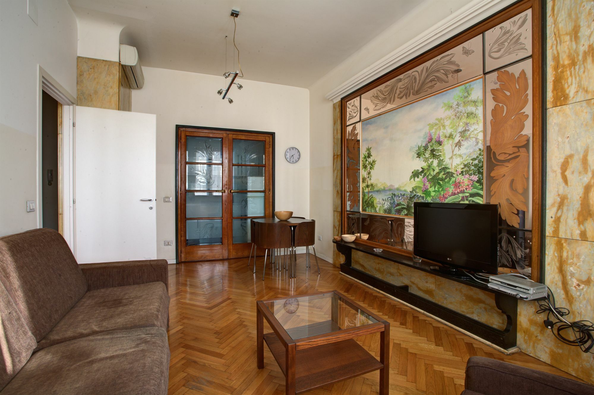 Milan Apartment Rental * Milan
