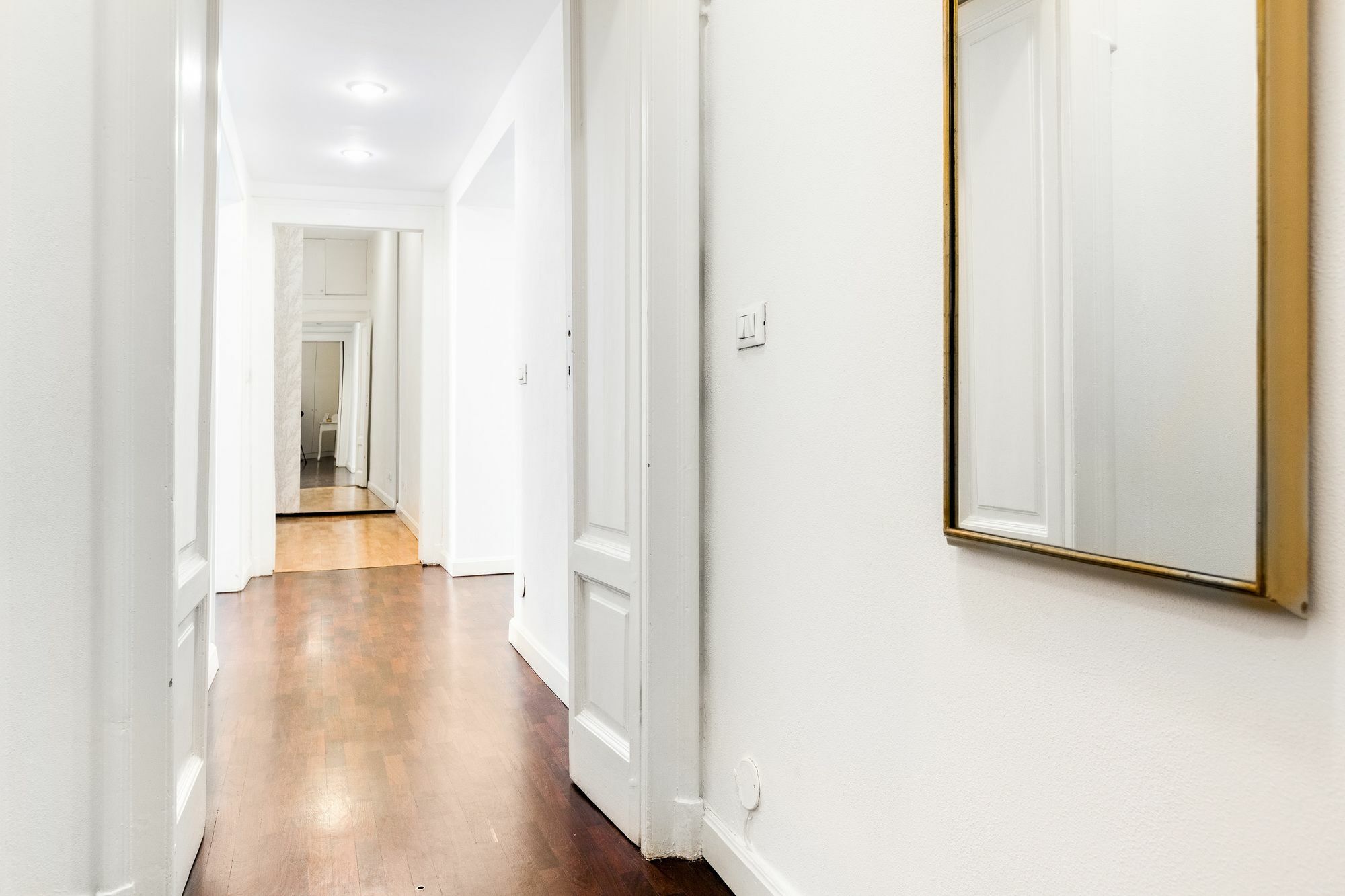Apartment Majno Milan