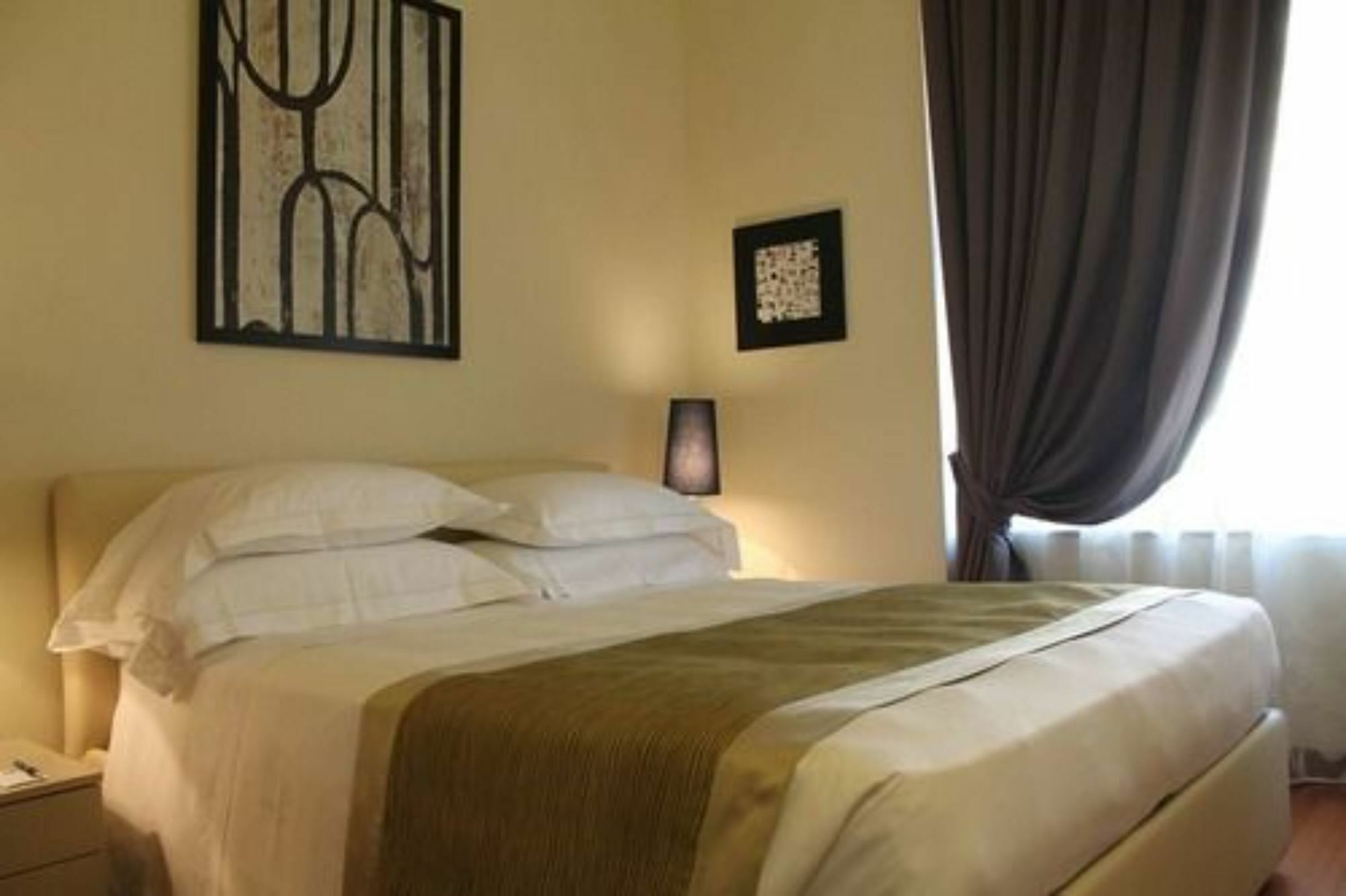 Apartment Vitruvio 43 *
