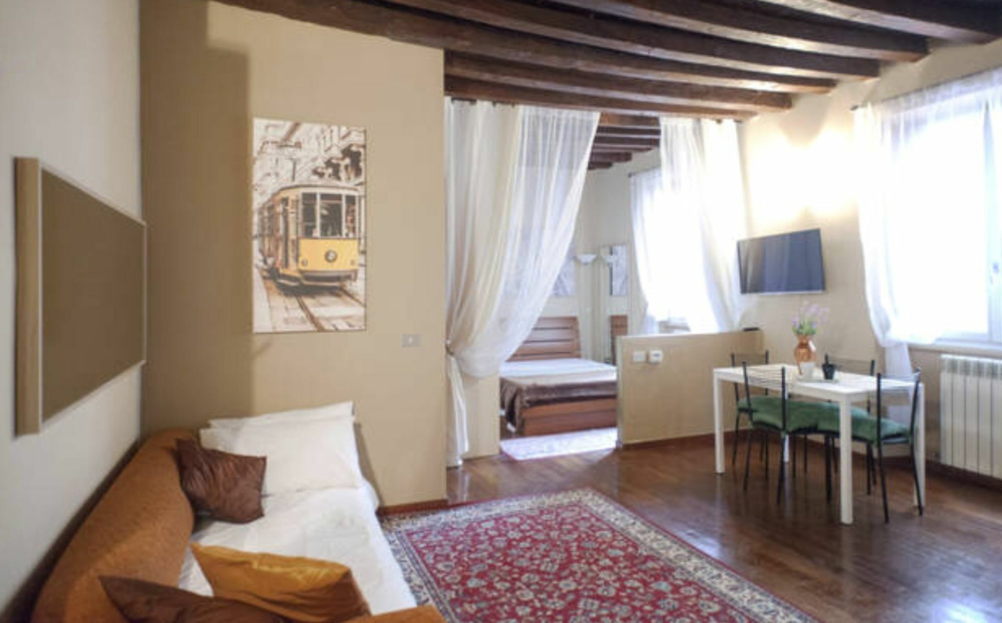 Apartment Corso 6 *