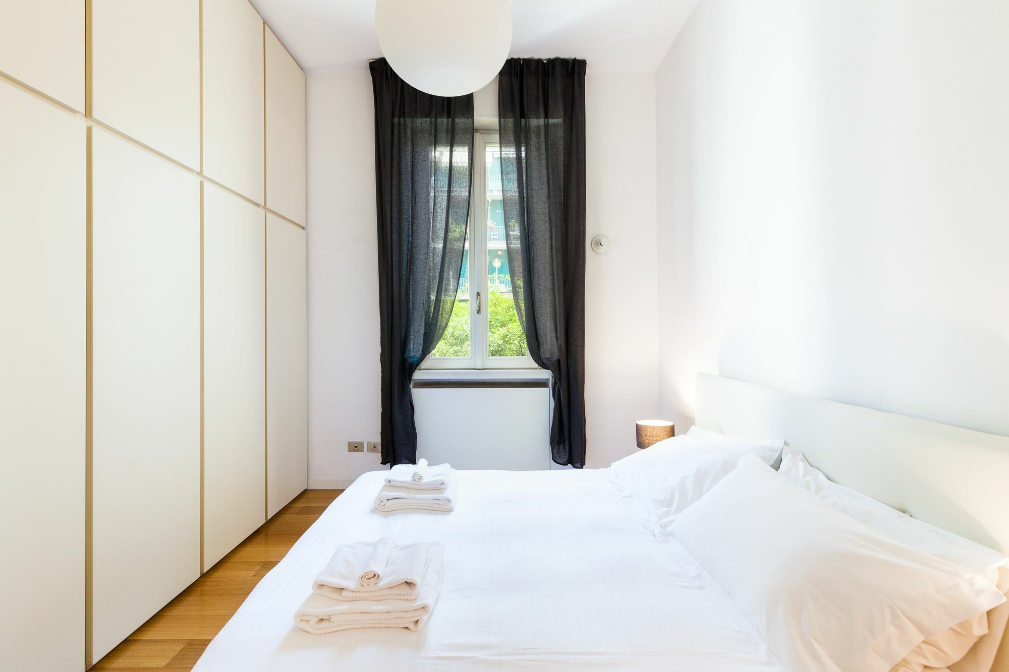 Apartment Easyhomes - Piola Bazzini Milan