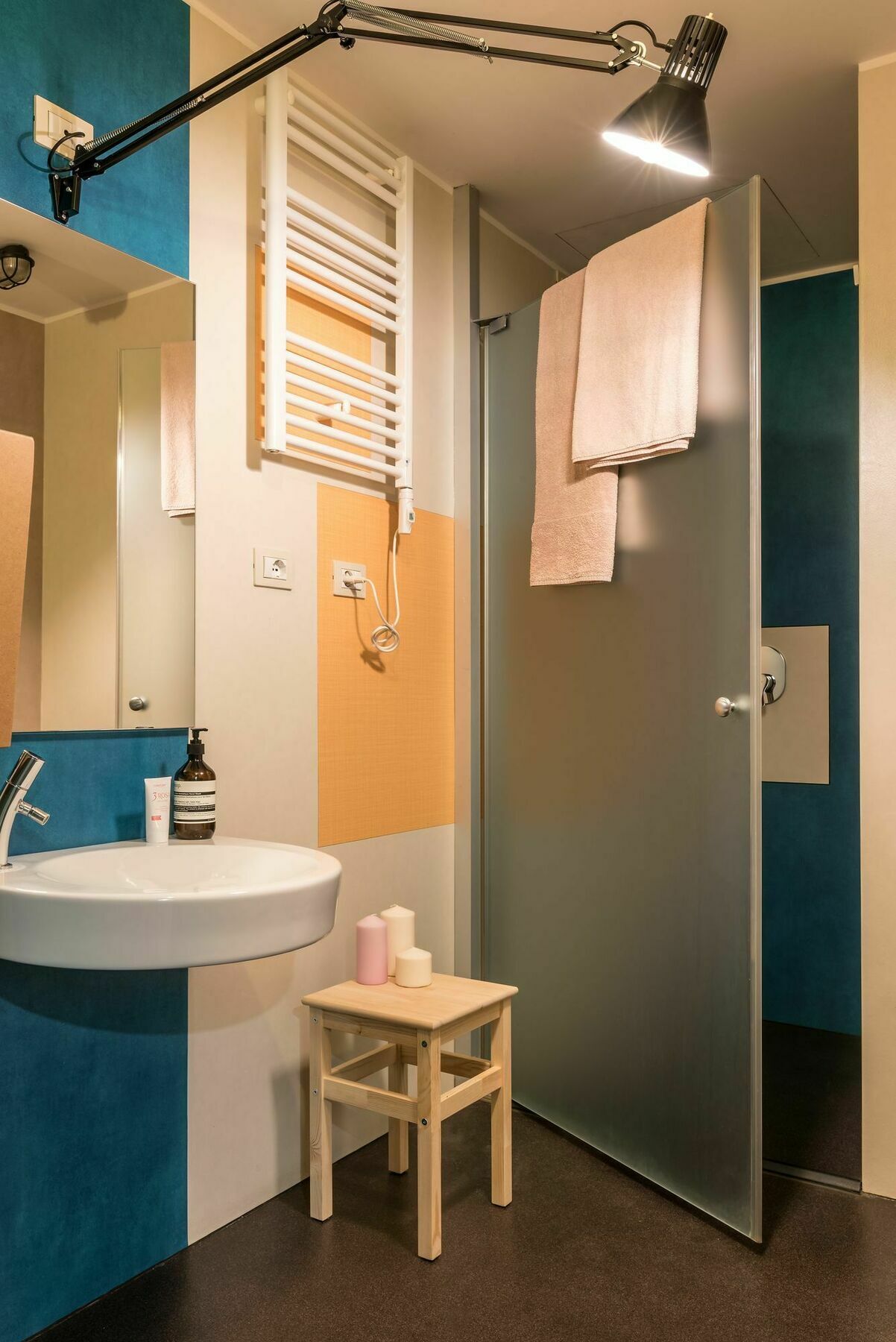 Un Posto A - All'interno Di Cascina Del 700 Milan