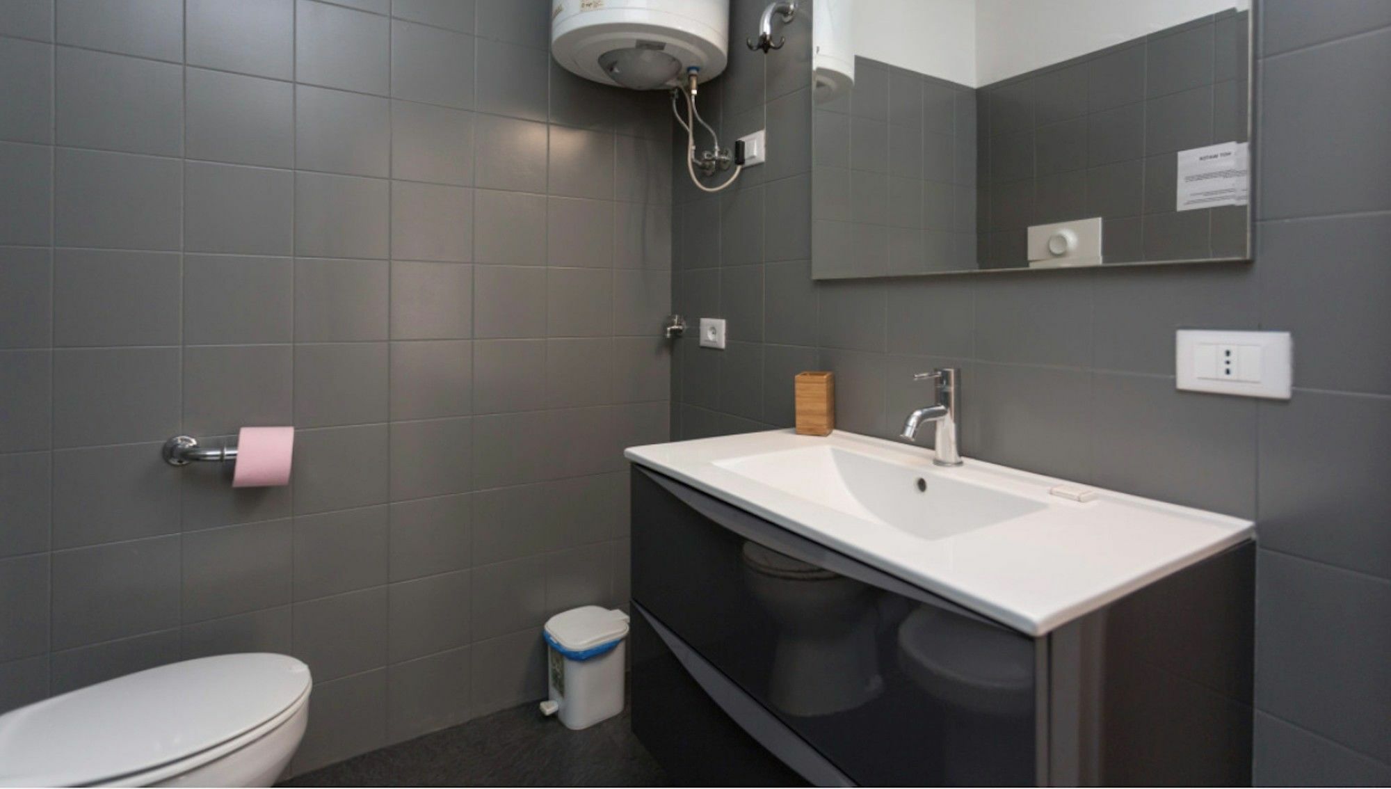 Short Rent Apartment *