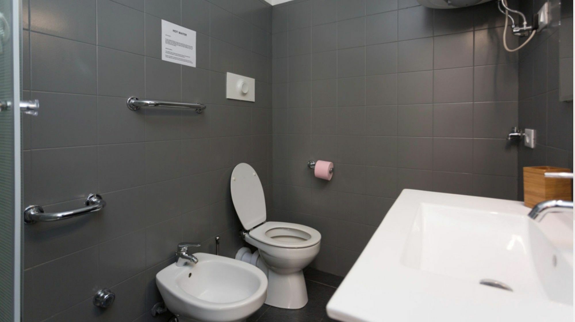 Short Rent Apartment *