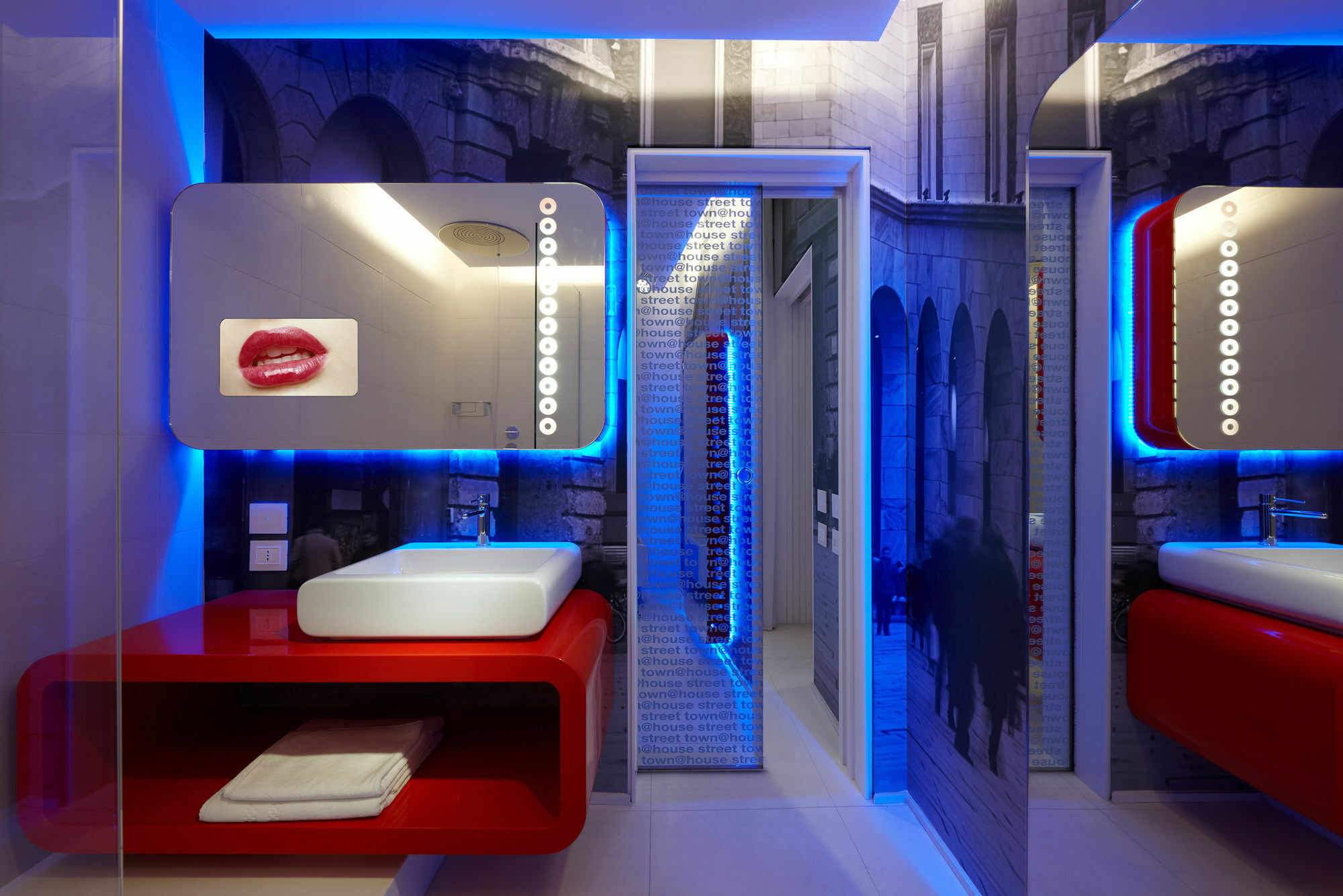 Th Street Milan