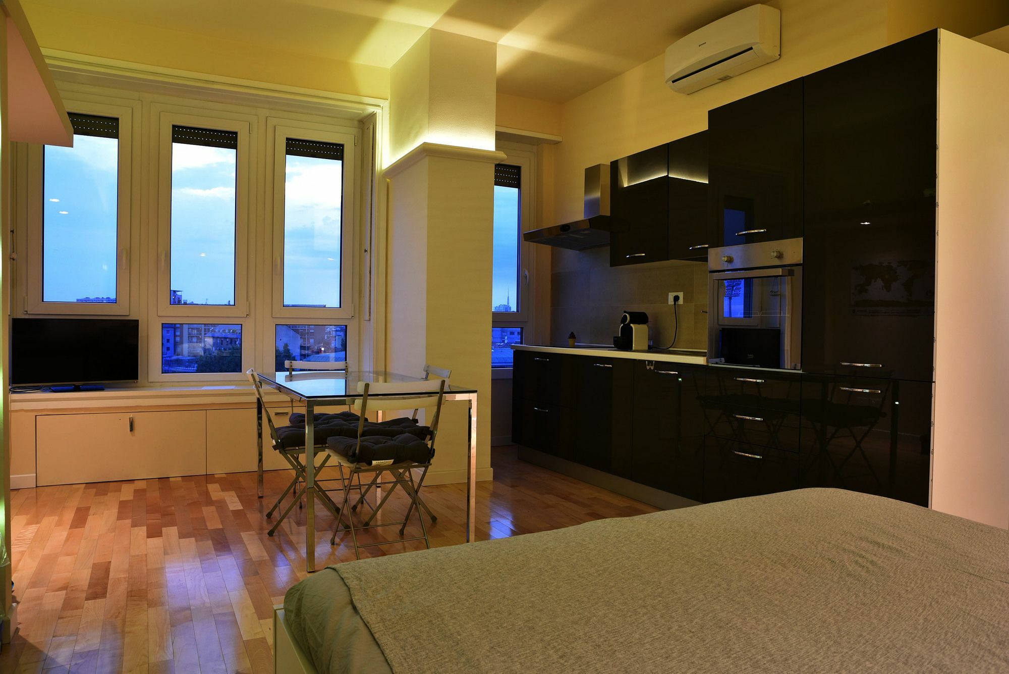 Biancamano Apartment Milan