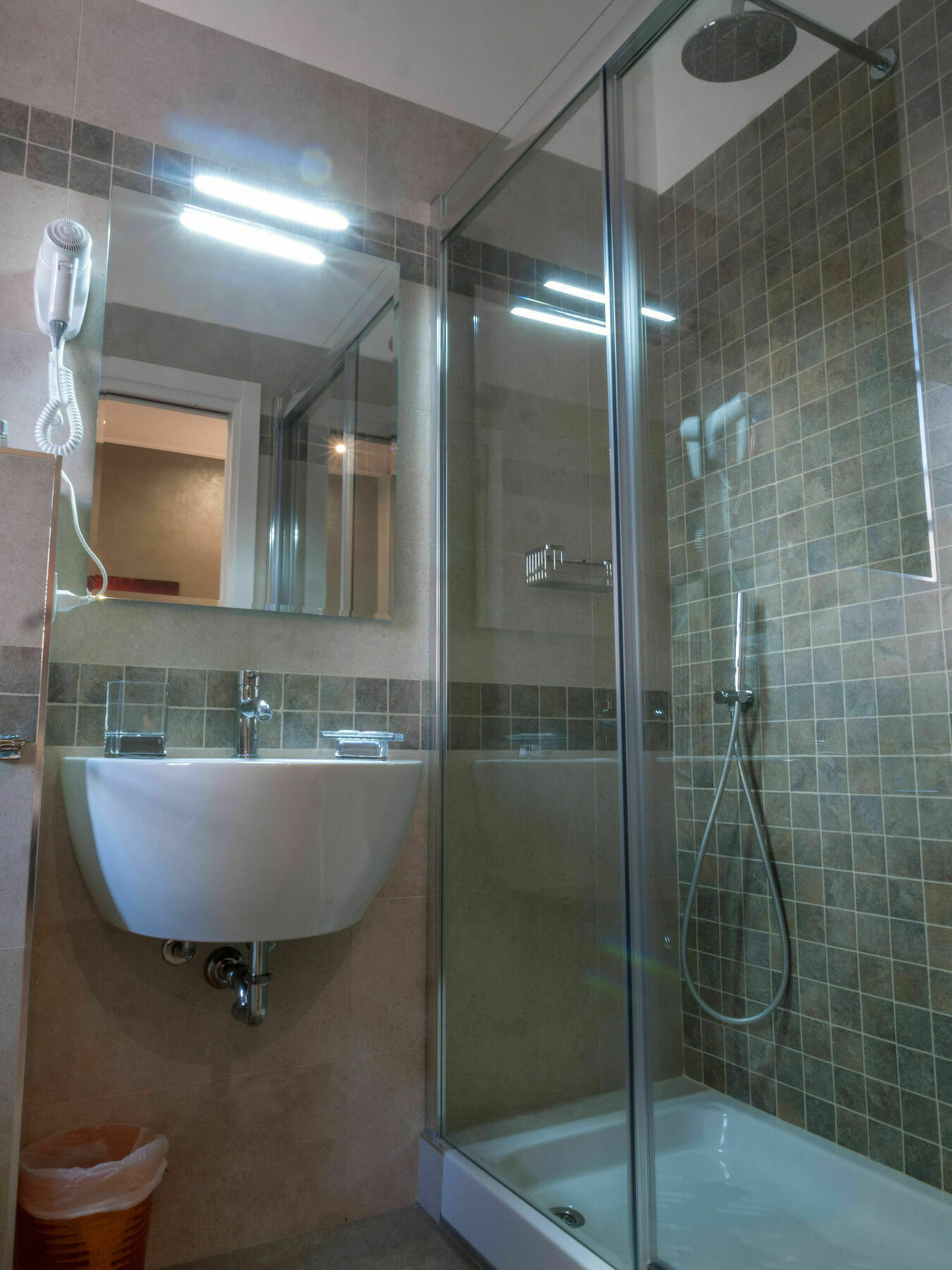 Casa de hóspedes Bed Linate 2*